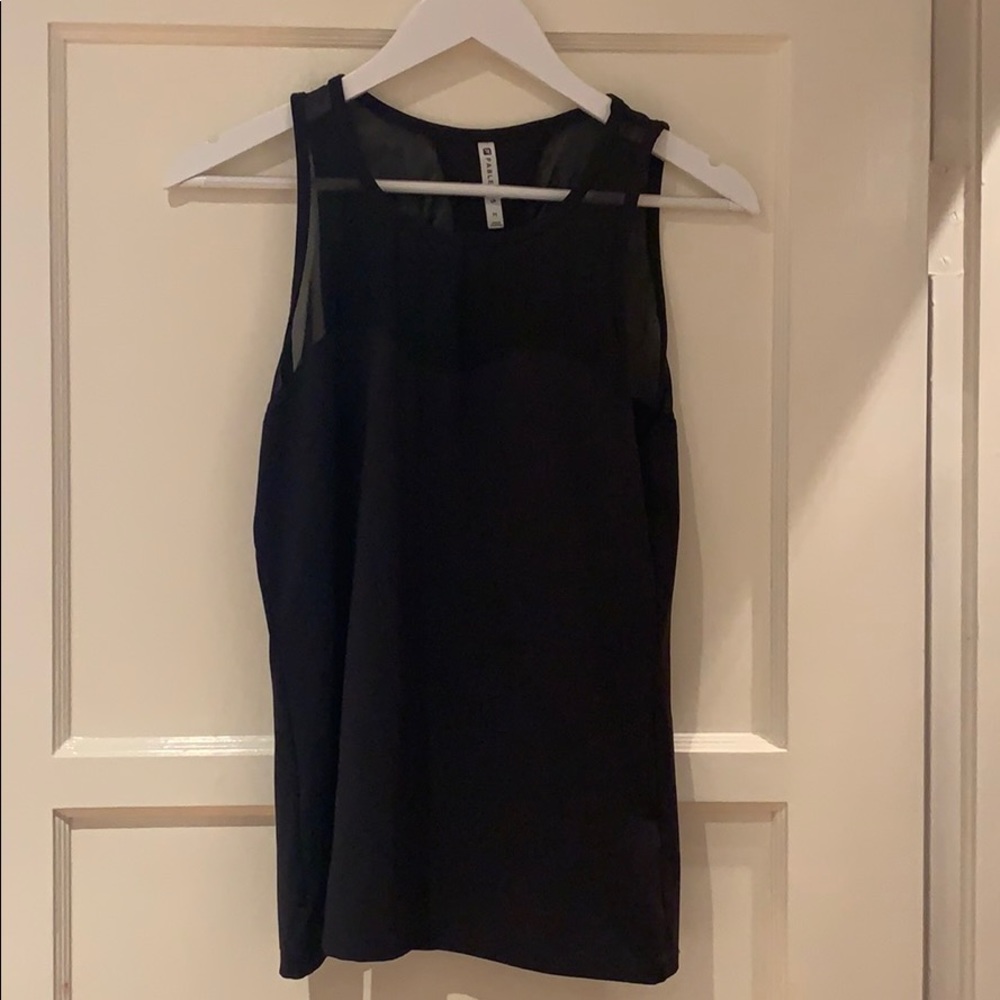 Fabletics top